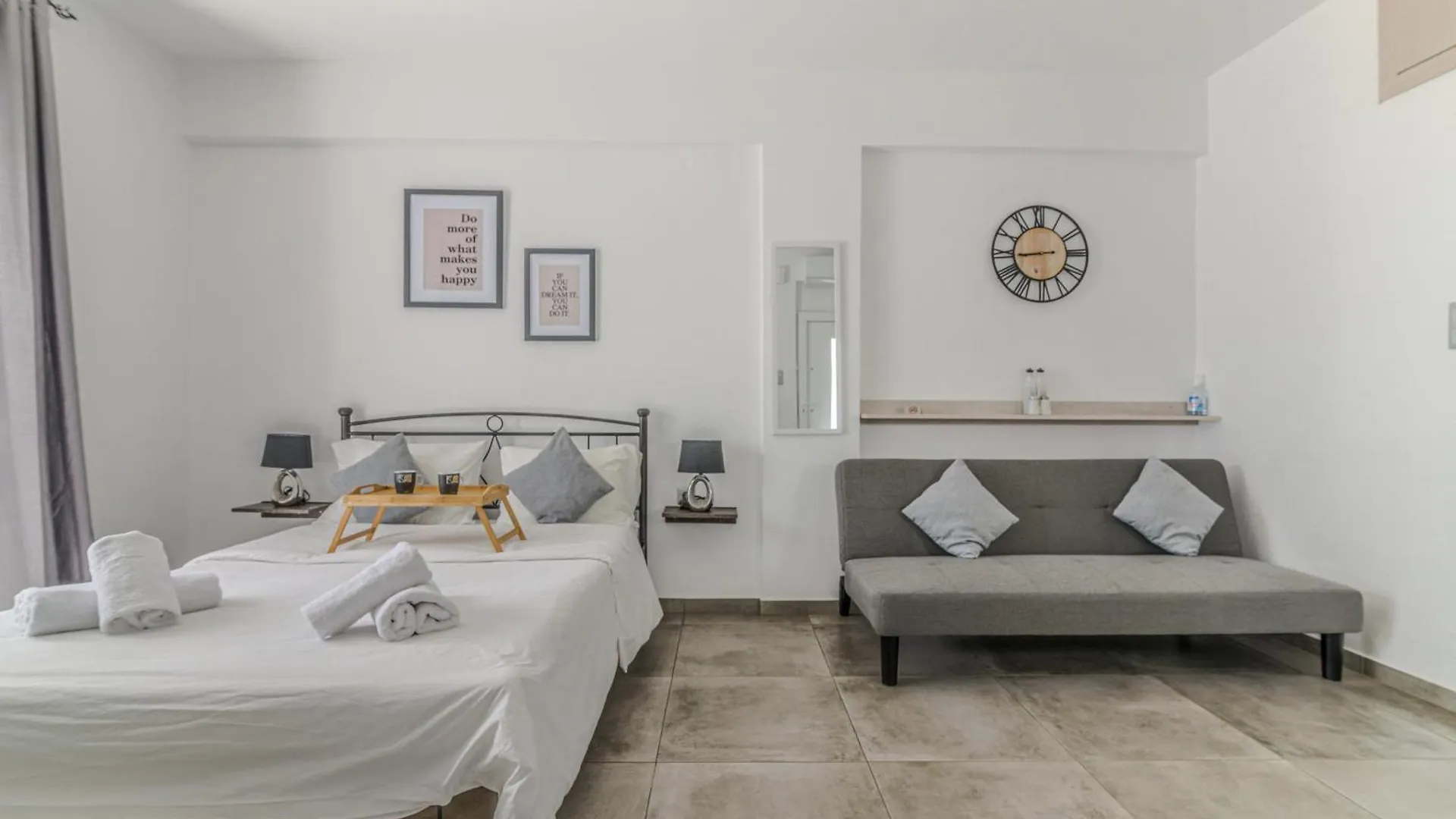 Spacious Flat For Friends & Couples With Balcony Heraklion  0*, Heraklion (Crete)