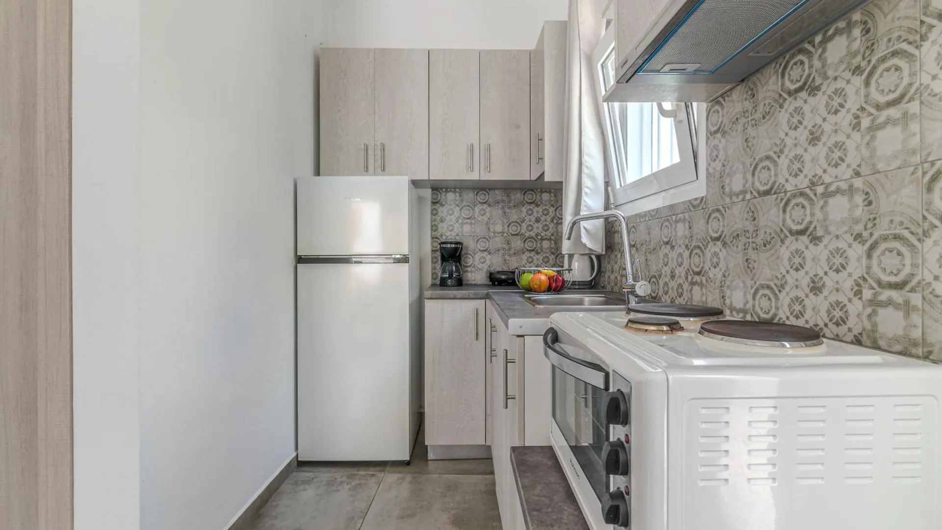 Spacious Flat For Friends & Couples With Balcony Heraklion  Greece