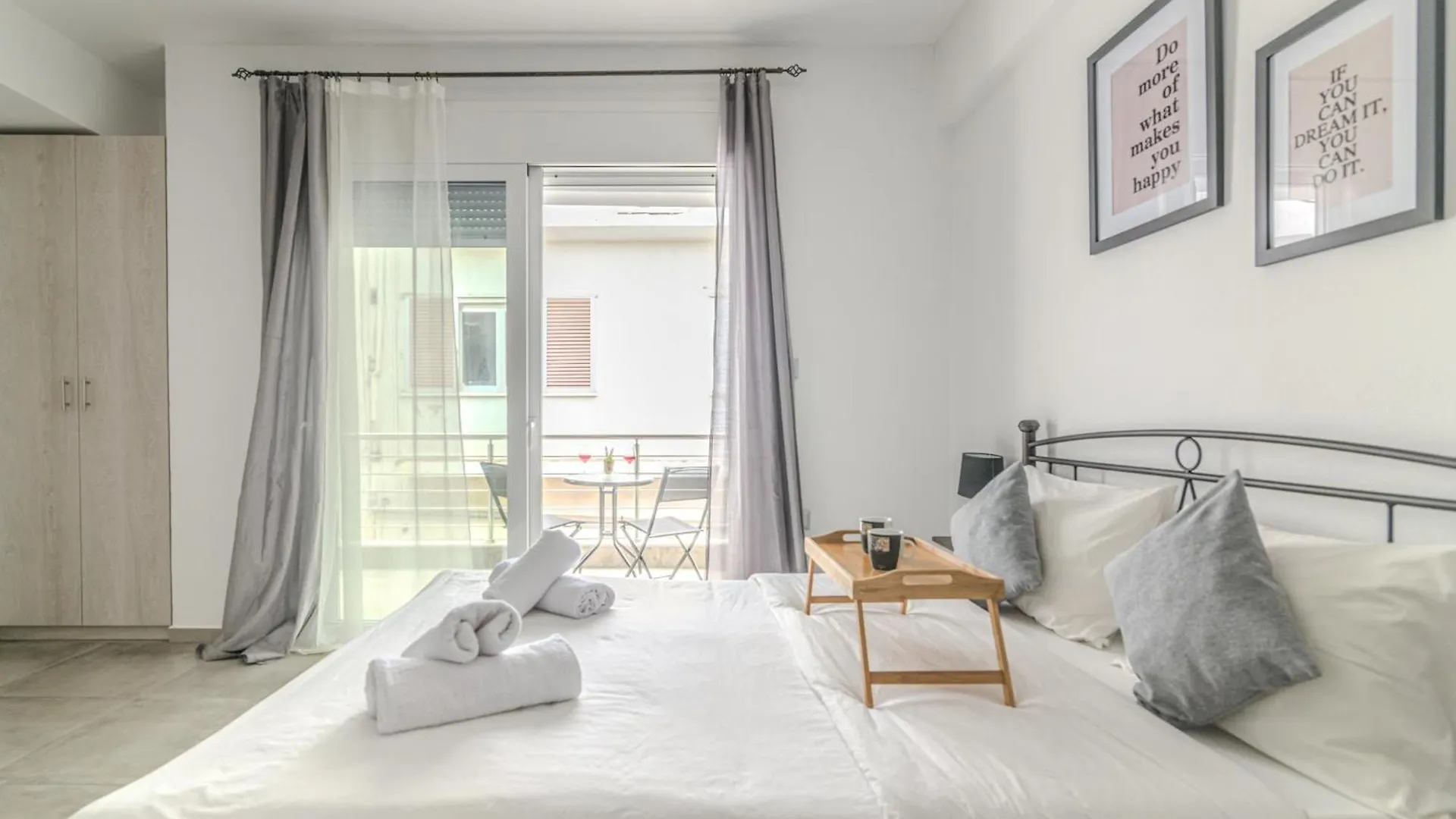 Spacious Flat For Friends & Couples With Balcony Heraklion  Heraklion (Crete)